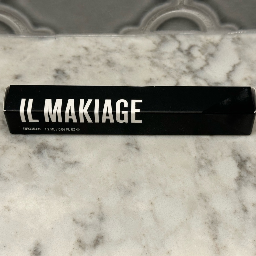 NIB Il Makiage Inkliner Liquid Eyeliner in Black - Picture 2 of 3